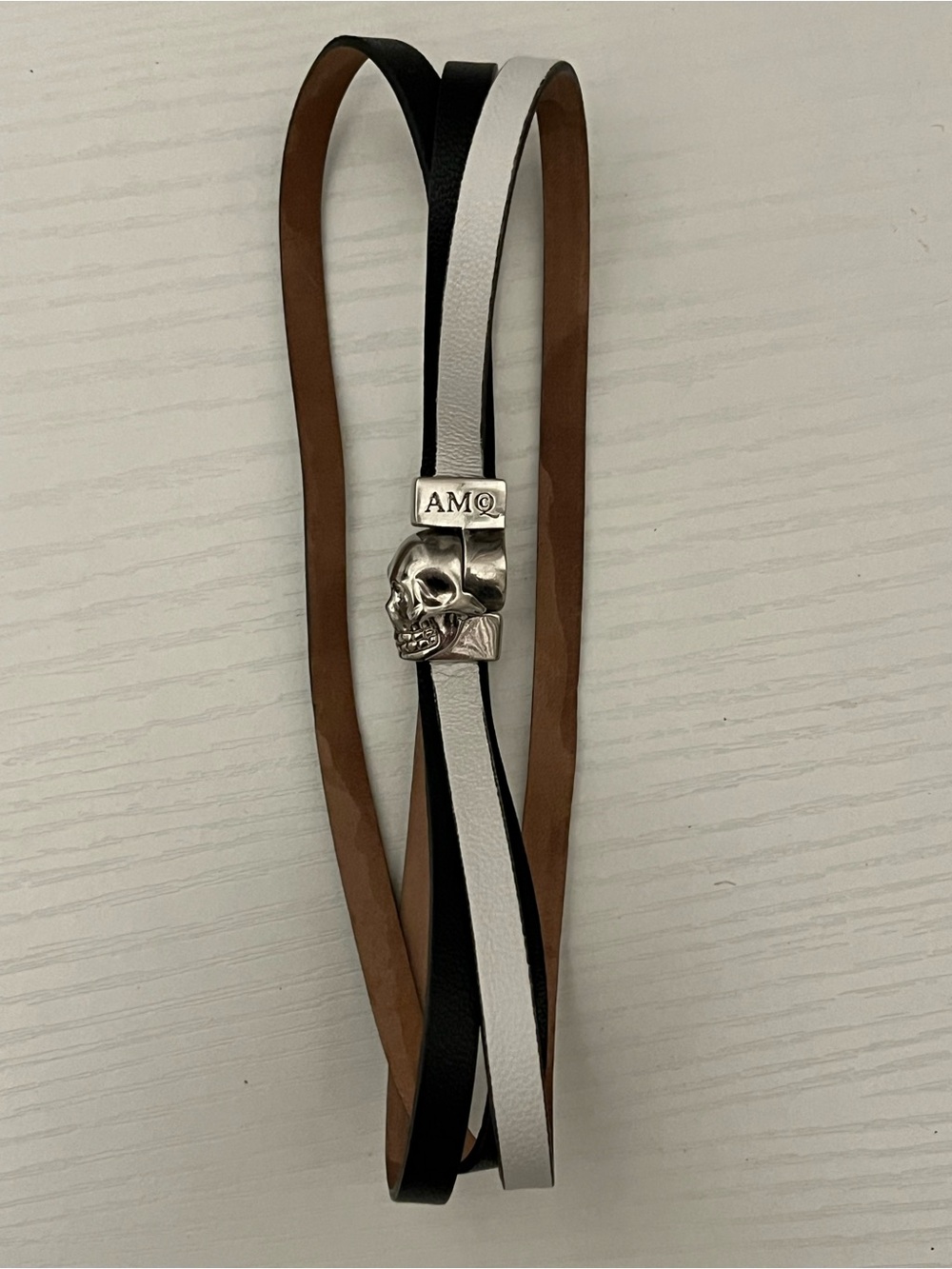 Alexander McQueen Black Leather Multi-Strand Bracelet with Silver Skull Clasp - Picture 4 of 8